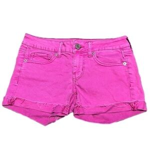 America Eagle Outfitters 🦅 Pink Denim Shorts Stretch Distressed Women’s Size 4
